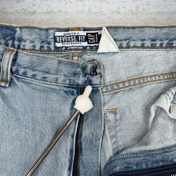 Vintage 90s Gap Jeans 32x30 Reverse Fit Light Wash Denim - Picture 4 of 4